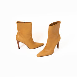 Gucci Camel Smooth Leather Ankle Boots Size 7.5