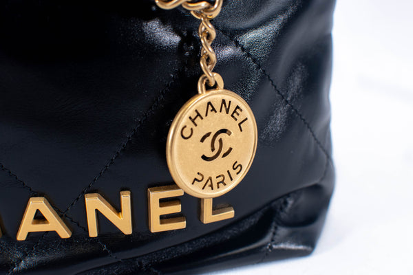 CHANEL Shiny Calfskin Quilted Small Chanel 22 Black 1104395