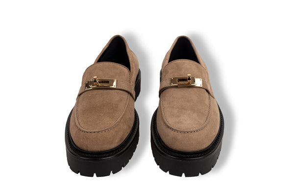 Hermès Tan Suede Kelly Lug Loafers Size 38