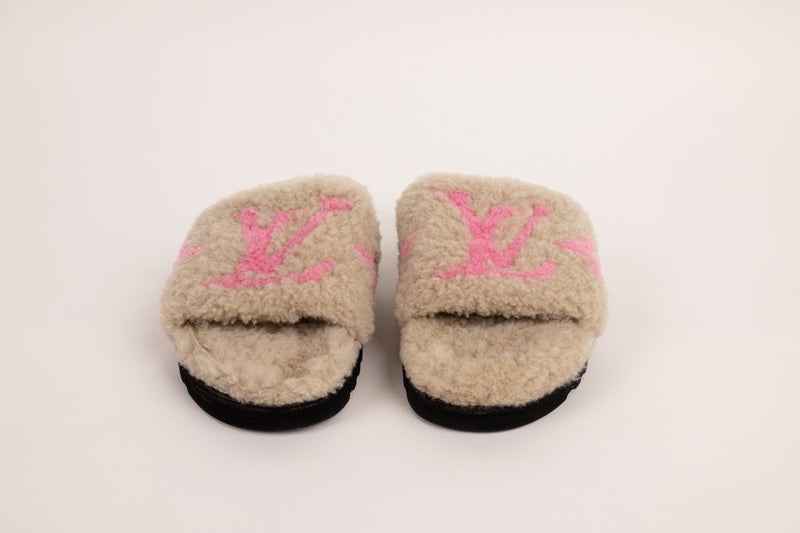 Louis Vuitton Tan Pink Paseo Shearling Slides Size 38