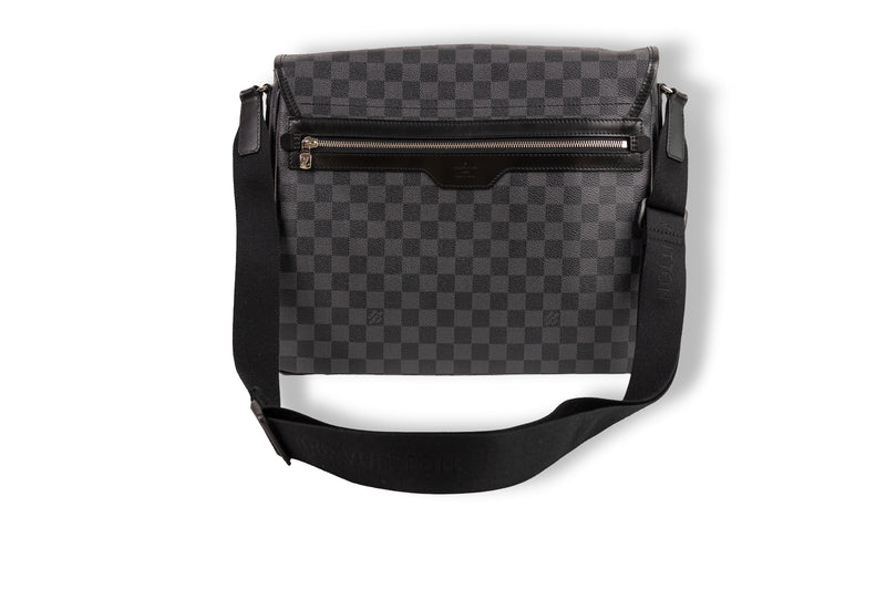 Louis Vuitton Black Gray Graphite Daniel Messenger GM