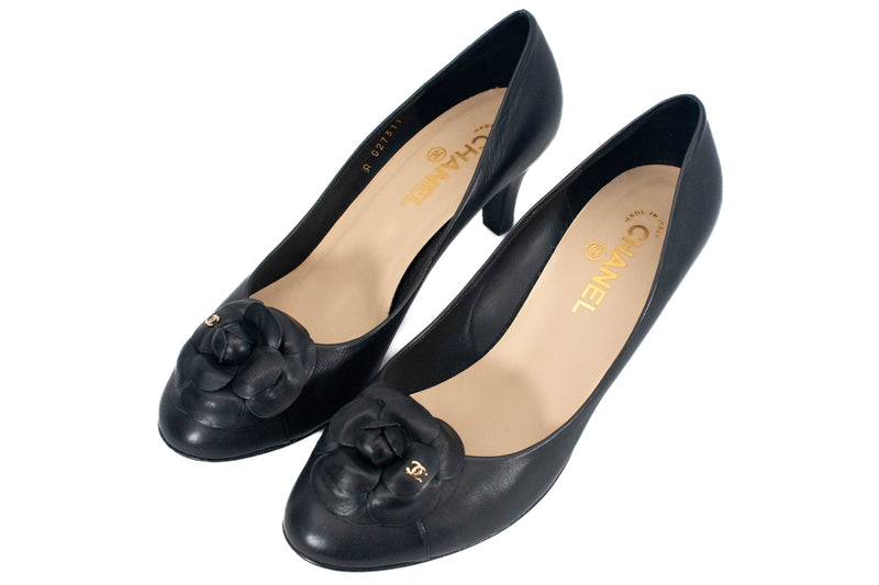 Chanel Black Leather Camellia Kitten Heel Pumps Size 41.5