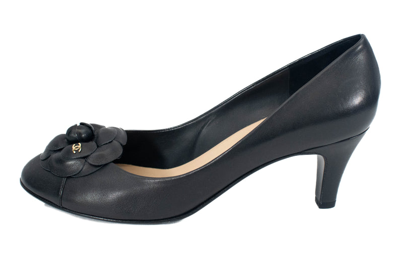 Chanel Black Leather Camellia Kitten Heel Pumps Size 41.5