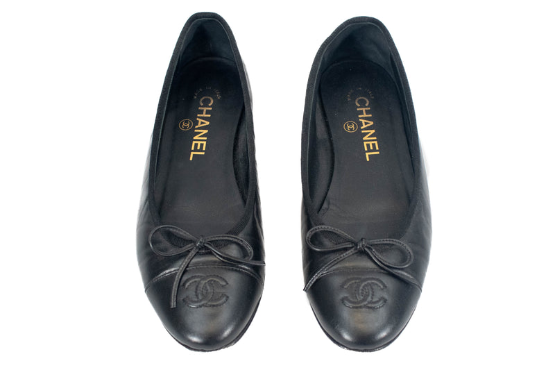 Chanel  Black Leather Cap-Toe CC Bow Ballet Flats CC Size 36.5