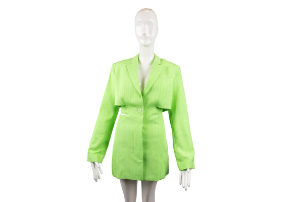 Clothing  On Que Style