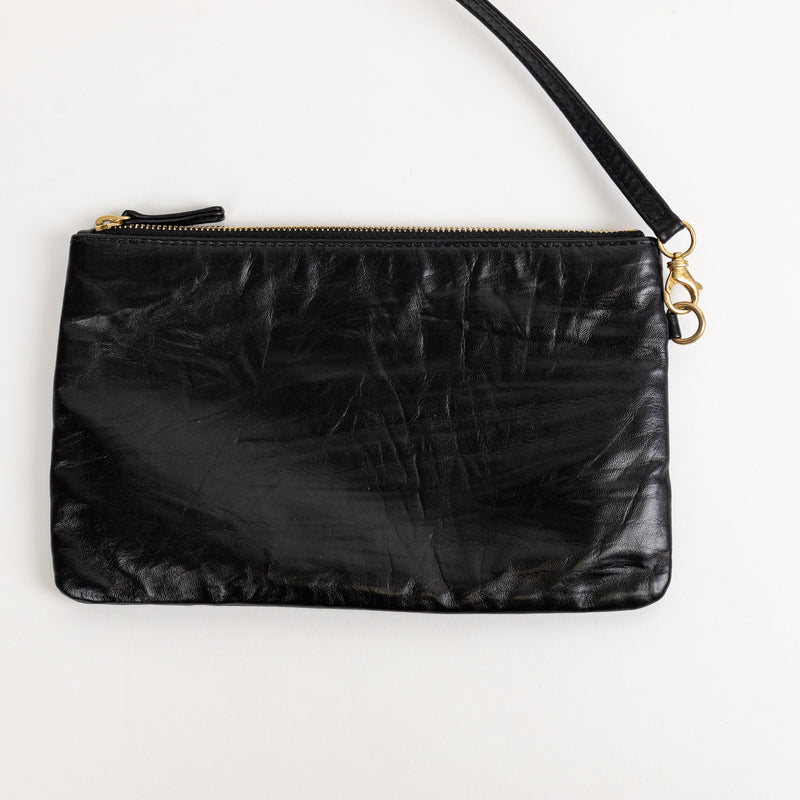 Chanel 22 Black Diamond Quilted Leather Bag with Pochette and Gold Hardware