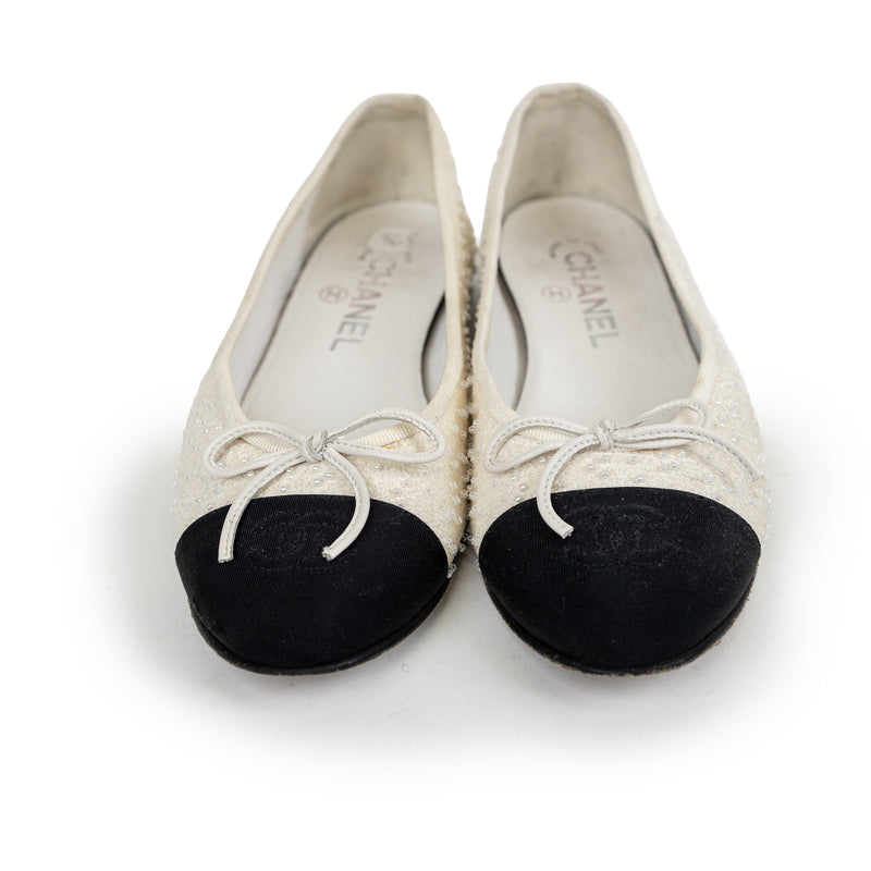 Chanel White Cream Tweed Pearl Beaded CC Cap Toe Ballet Flats Size 36.5