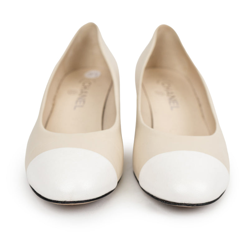 Chanel Beige and White CC Cap Toe Chain Detail Heels 39