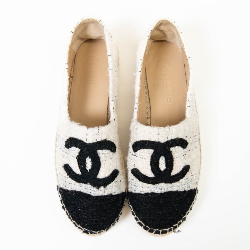 Chanel White and Black Tweed CC Espadrilles Size 37