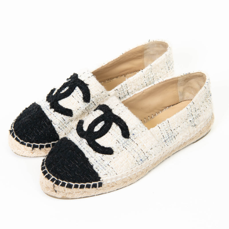 Chanel White and Black Tweed CC Espadrilles Size 37