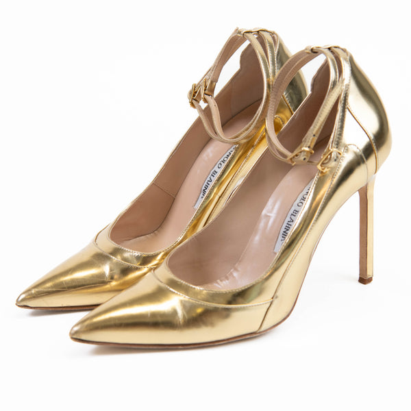 Manolo Blahnik Gold Patent Leather Pumps Size 38