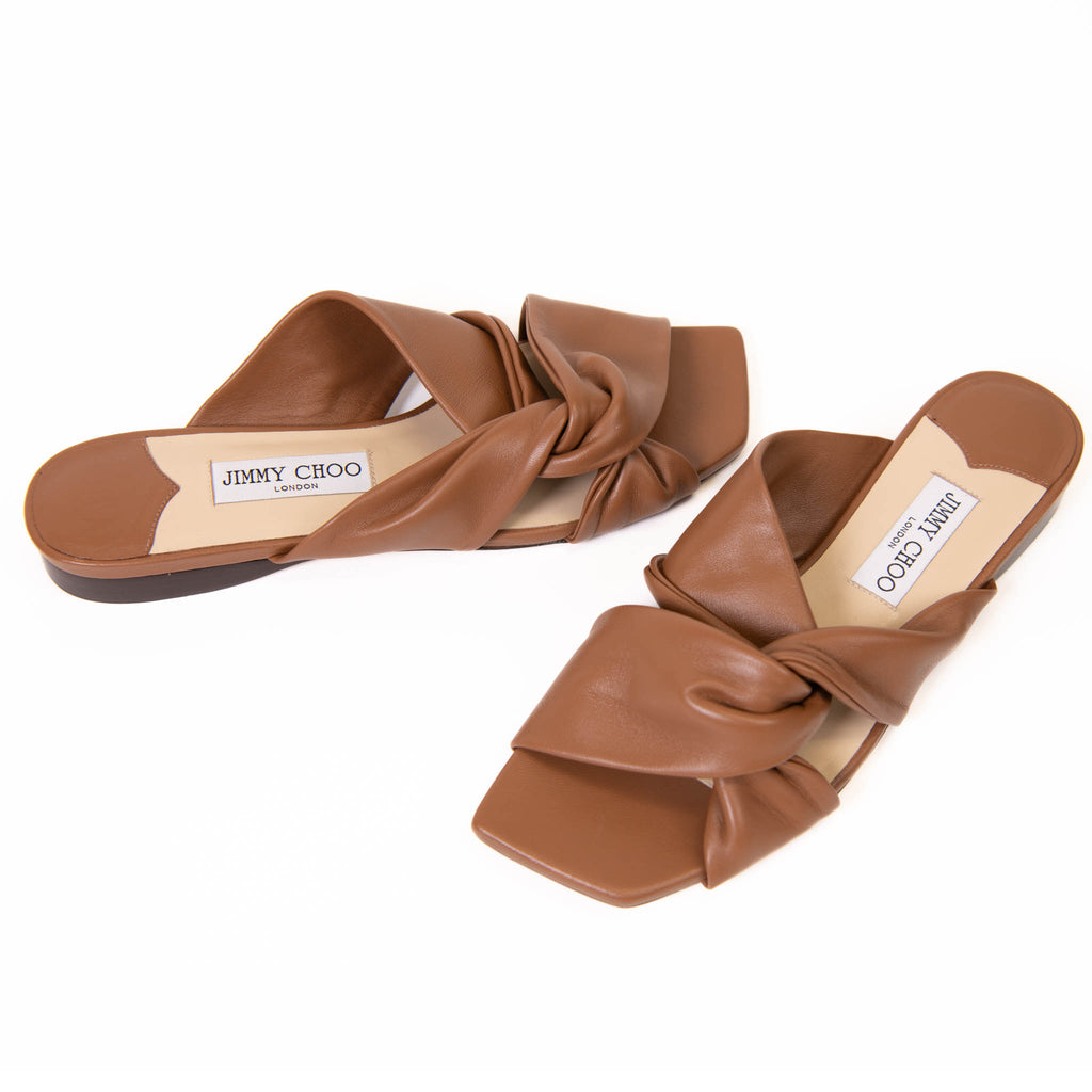 JIMMY CHOO ブラウンレザーサンダル Jimmy Choo Brown Nappa Leather Narisa Flat Sandals 39.5 – On Que Style