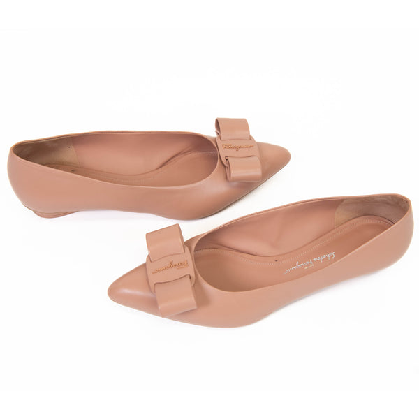 Ferragamo Viva blush Pink Leather flats Size 8