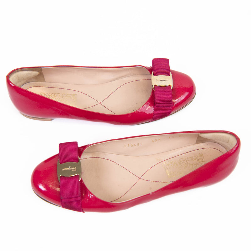 Salvatore Ferragamo Vara Bow Accent Patent Leather Ballet Flats 7.5