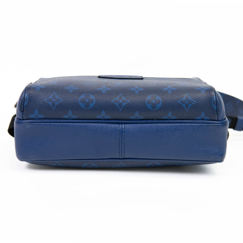 Louis Vuitton Cobalt Blue Taiga Monogram Outdoor Messenger Bag