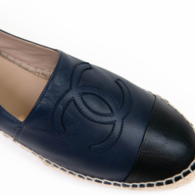 Chanel Blue/Black Leather CC Cap Toe Espadrilles Flats 38