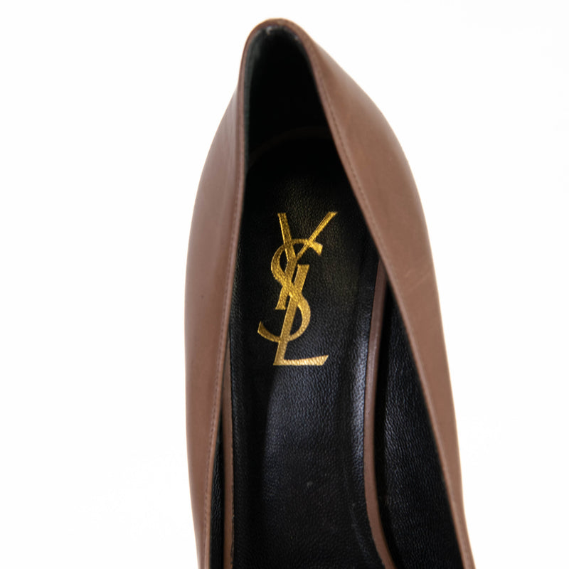 Saint Laurent Nude and Black Leather Patent Leather Tribtoo Color Block Pumps 39