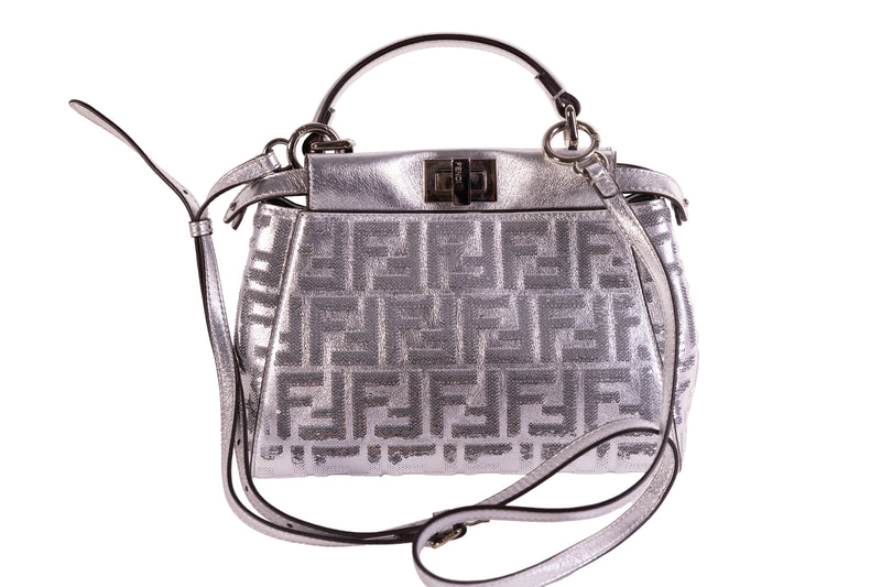 藤井フミヤ　FF Cutout bag「Silver Cage」 Fendi Silver Sequin FF Peekaboo Small Bag – On Que Style