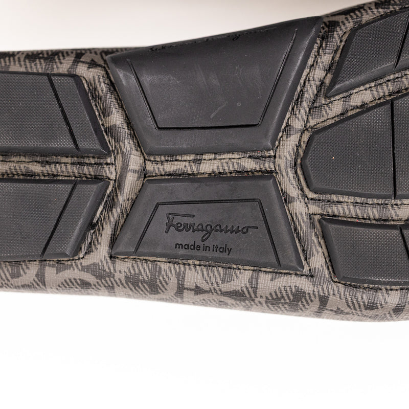 Salvatore Ferragamo Gray Black Logo Drivers Leather Men’s Shoes 12