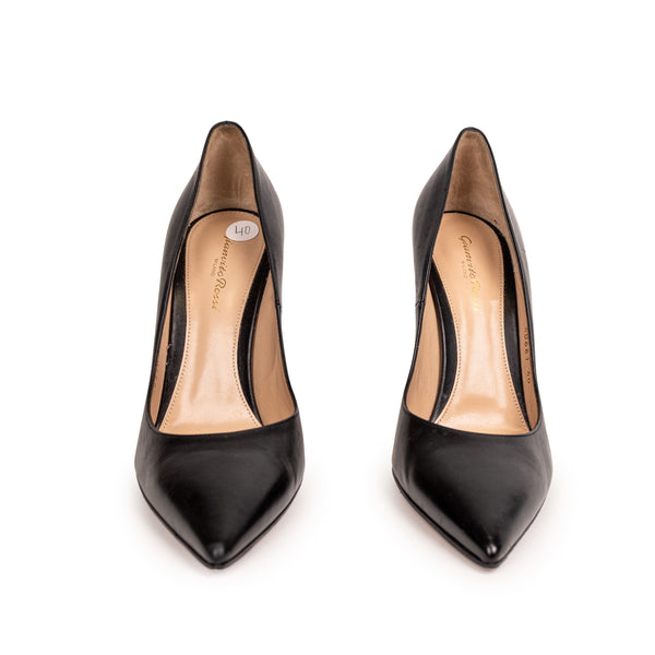 Gianvito Rossi Black Leather Closed Toe Heels Size 40