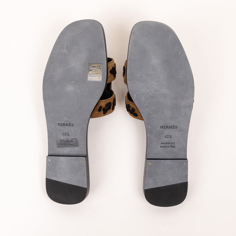 Hermes Black Tan Cheetah Print Leather Oran Flap Sandals 40.5