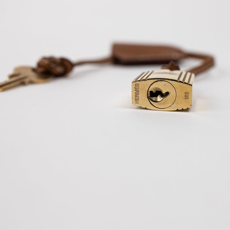 Hermès Kelly 32 Gold Leather with Gold Hardware