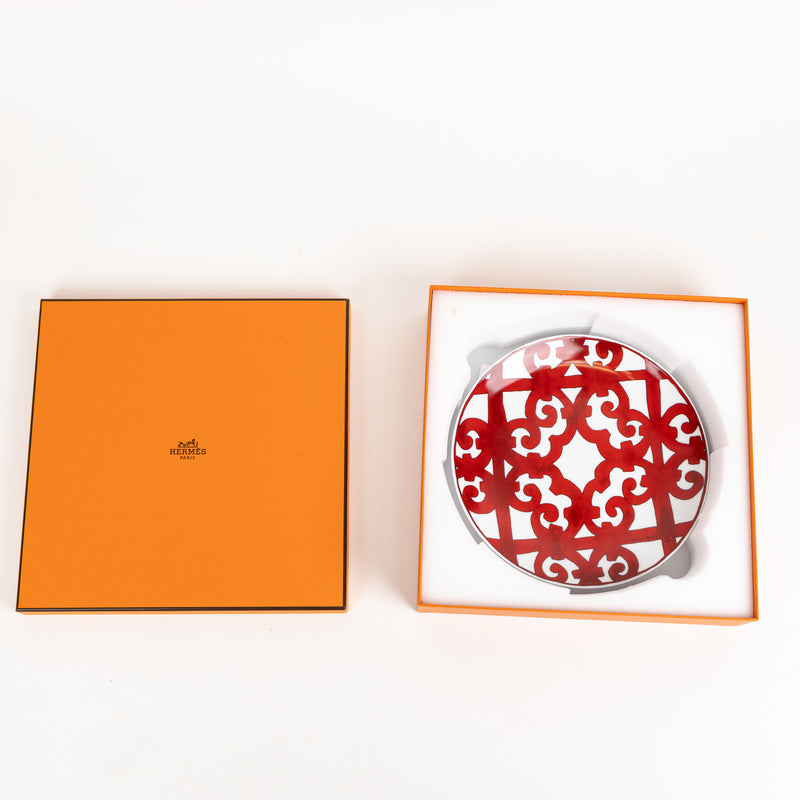 Hermes White and Red Balcon du Guadalquivir Dinner Plate