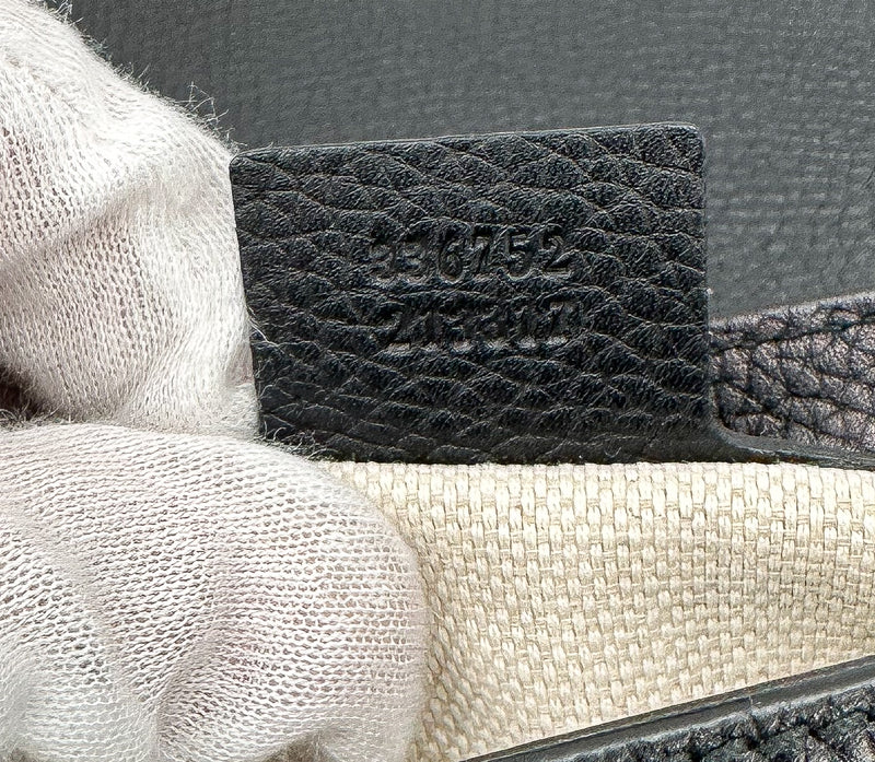 Gucci Black Pebbled Grained Leather Medium Soho Disco Chain Crossbody