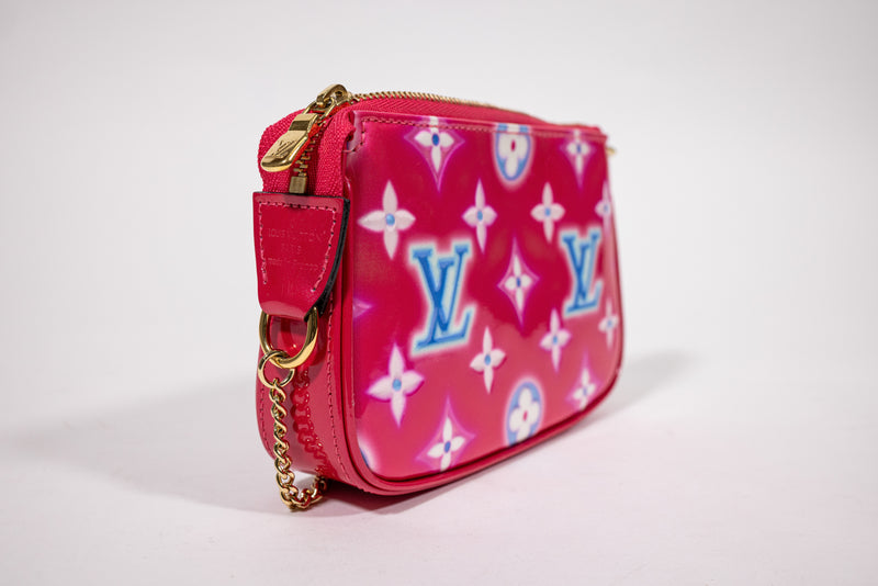Louis Vuitton Fuschia Vernis Valentine Monogram Mini Pochette Handbag