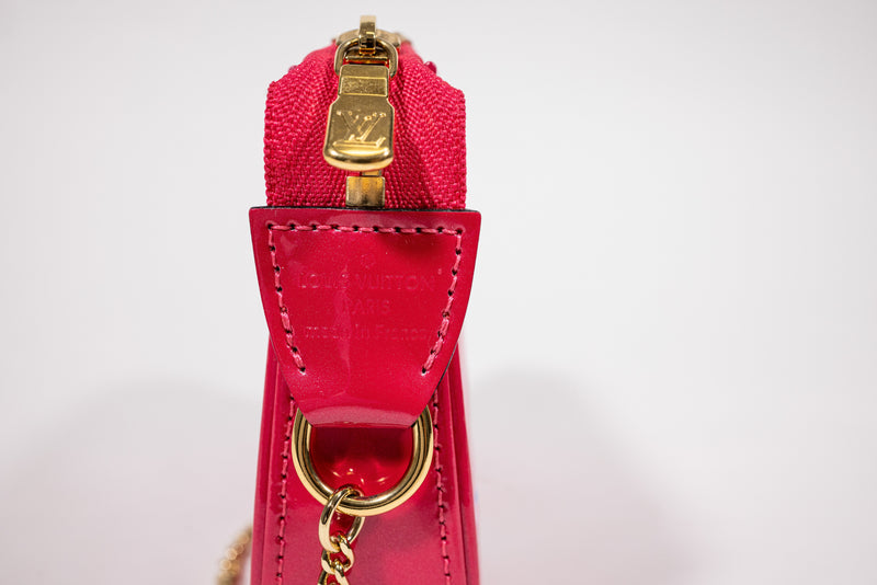 Louis Vuitton Fuschia Vernis Valentine Monogram Mini Pochette Handbag