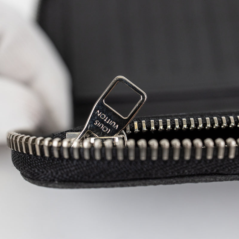 Louis Vuitton Black Gray Damier Graphite Zippy Wallet