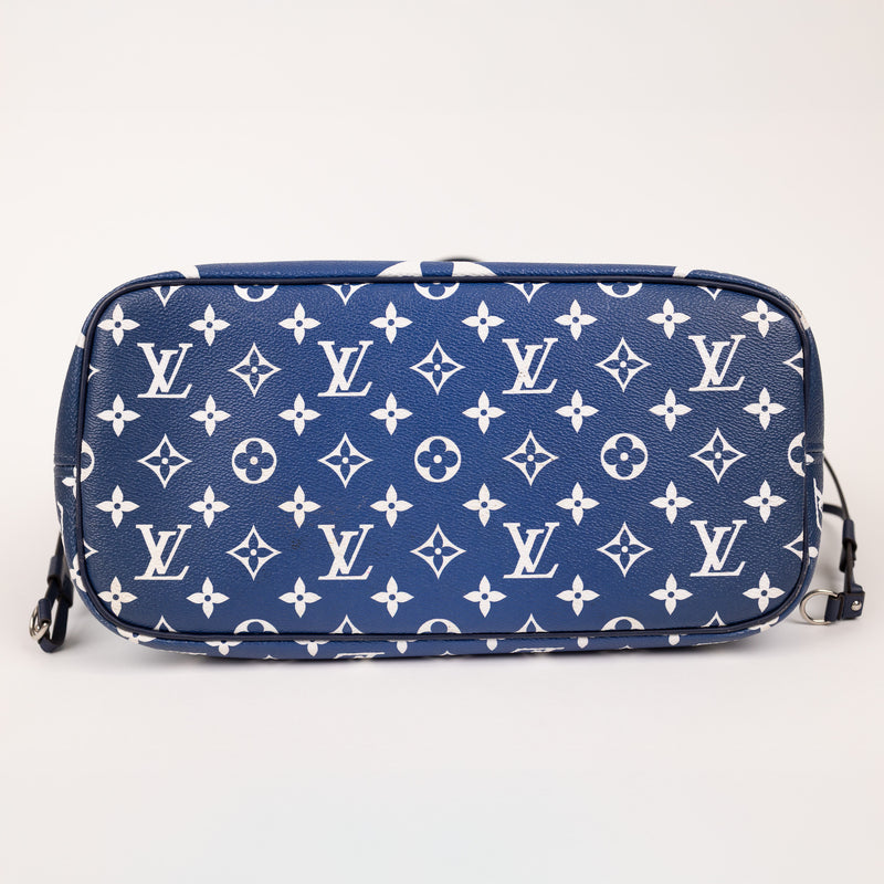 Louis Vuitton Blue White Monogram Giant Escale MM Tote Bag