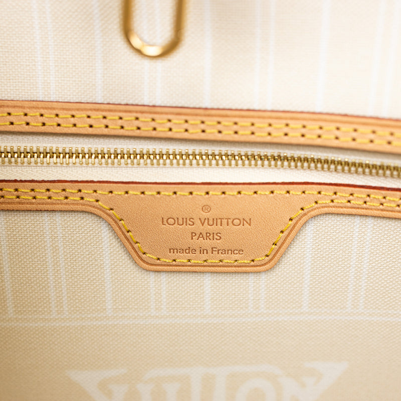 Louis Vuitton Neverfull MM Pool Collection – Blue/White Gradient Giant Monogram