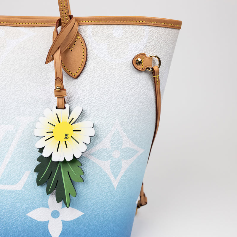 Louis Vuitton Neverfull MM Pool Collection – Blue/White Gradient Giant Monogram