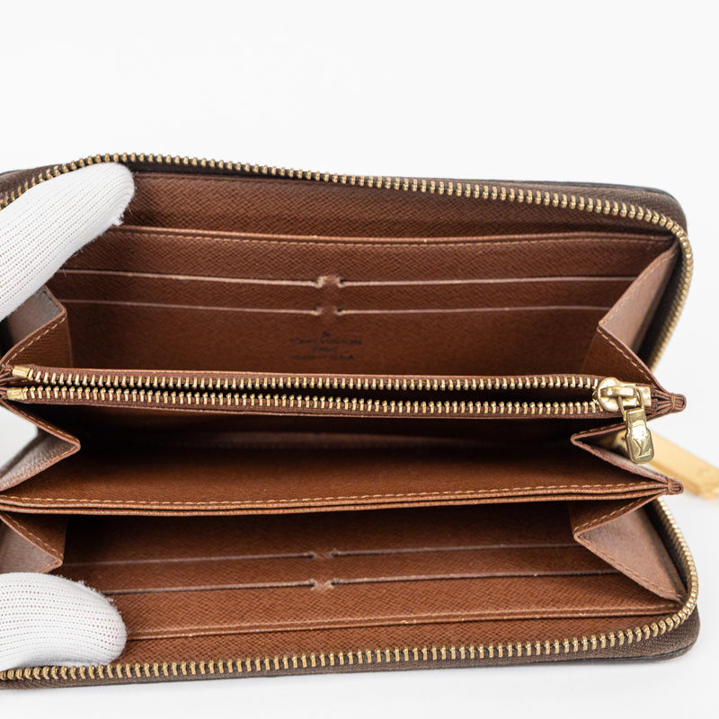 Louis Vuitton Brown Monogram Zippy Wallet