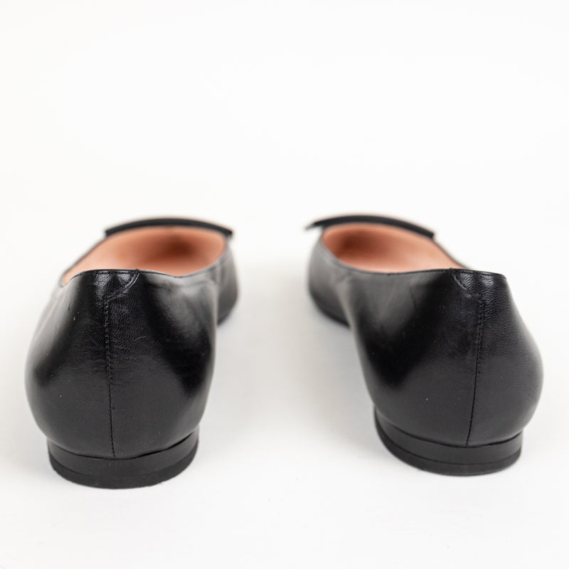 Roger Vivier Black Leather Pointed Flats 36.5