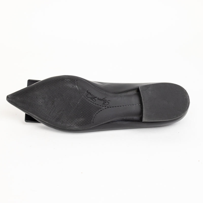 Roger Vivier Black Leather Pointed Flats 36.5