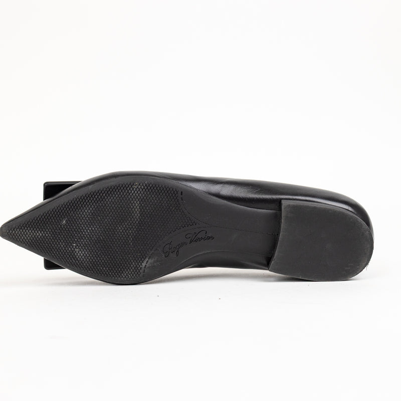 Roger Vivier Black Leather Pointed Flats 36.5