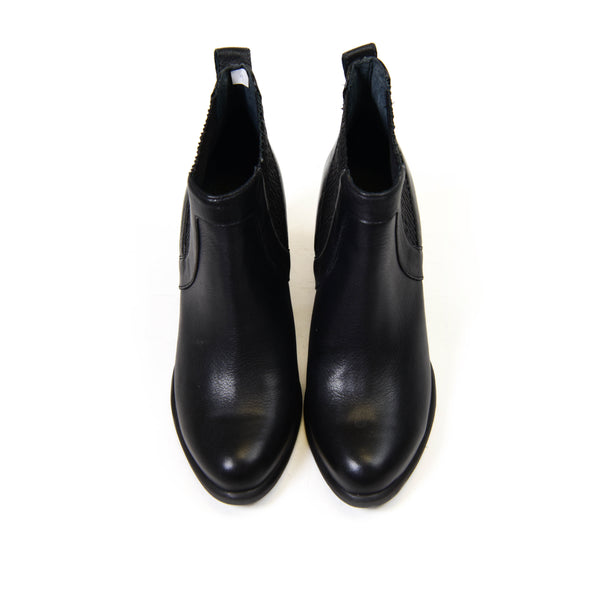 UGG® Women's Cobie Leather Block Heel Booties Size 9