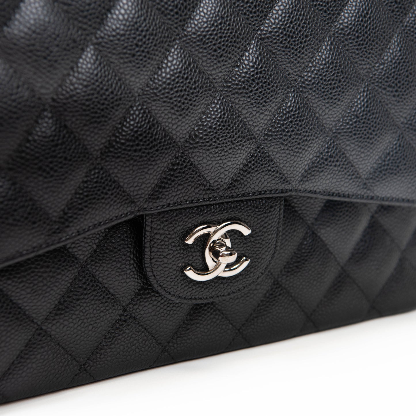 Chanel Black Quilted Caviar Leather Jumbo Classic Double Flap Shoulder Bag GHW