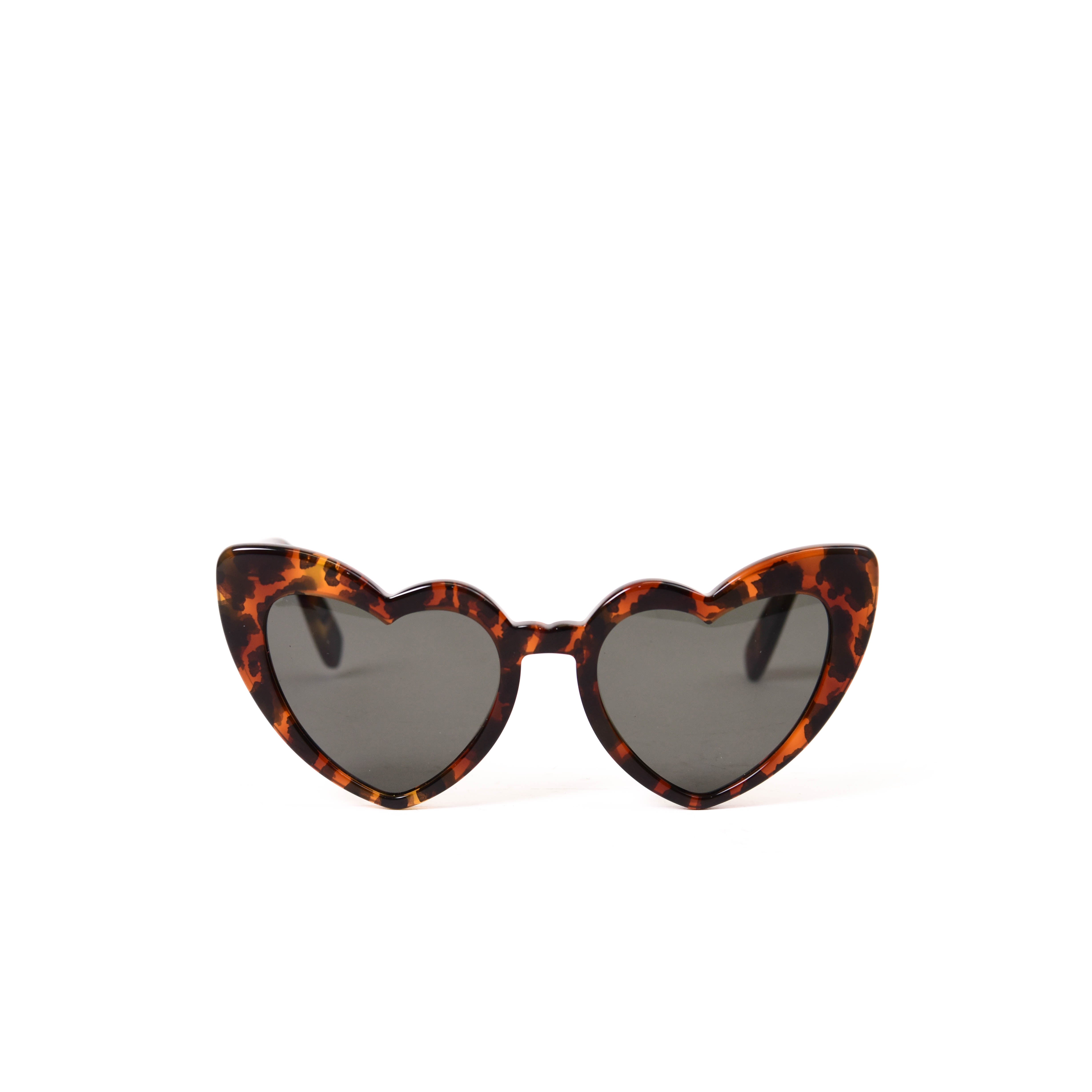 Yves Saint Laurent – On Que Style Yves Saint Laurent – On Que Style