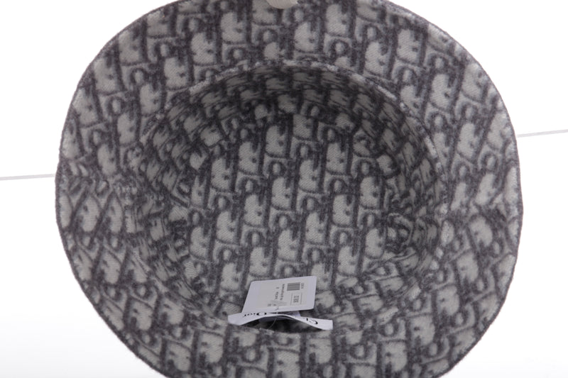 Christian Dior Wool & Silk Grey White Reversible Oblique Bucket Hat Size 58